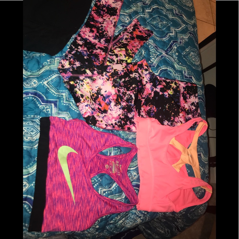 Brand new nike workout clothes